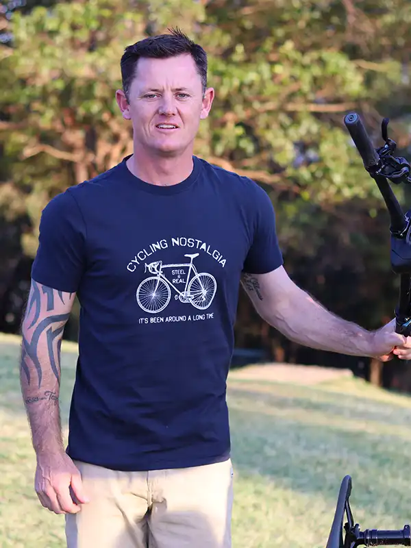 Cycling Nostalgia Men's T-shirt - Image 4