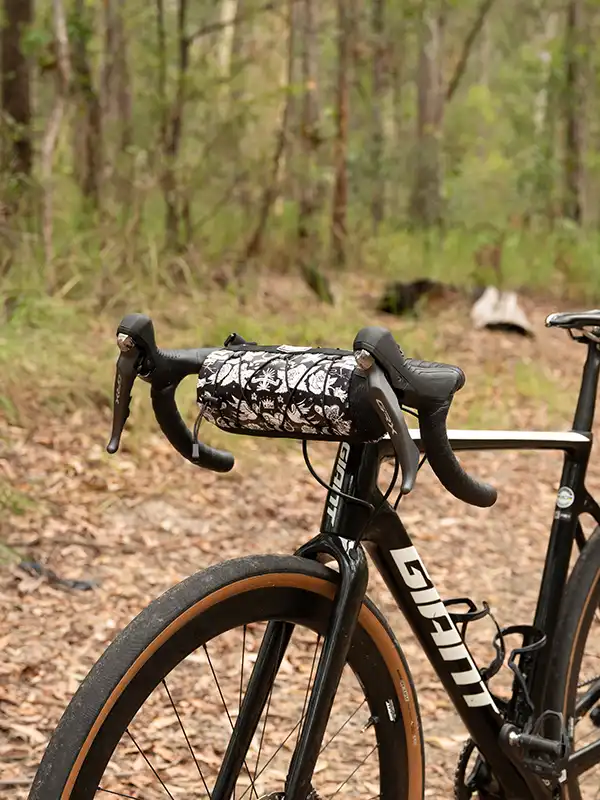 Velo Tattoo Handlebar Bag - Image 3